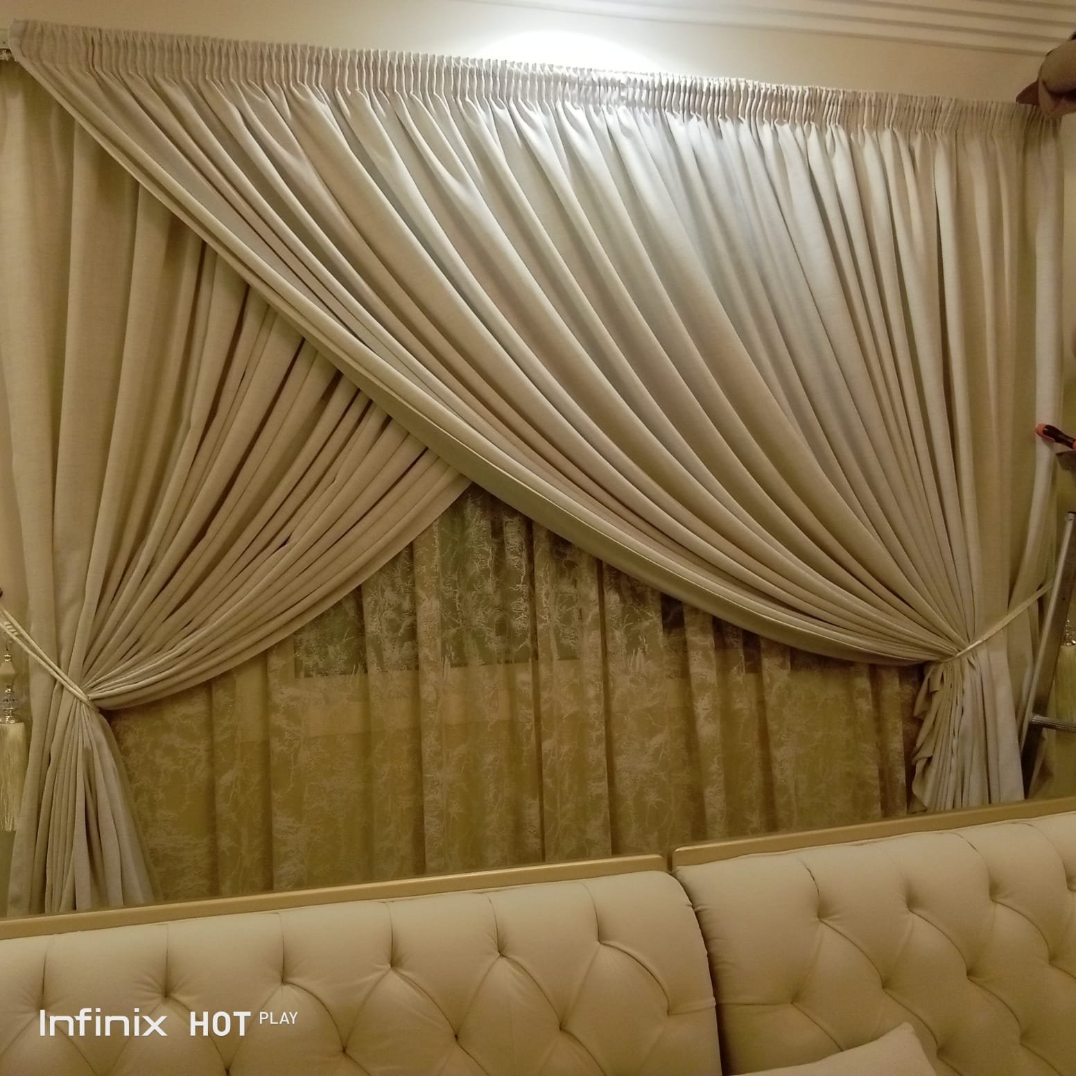 تركيب ستائر رول وخشبية عازلة - مشروع 16